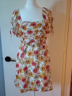 3rd & Malt Floral Print Mini Dress With Smocking Size Large